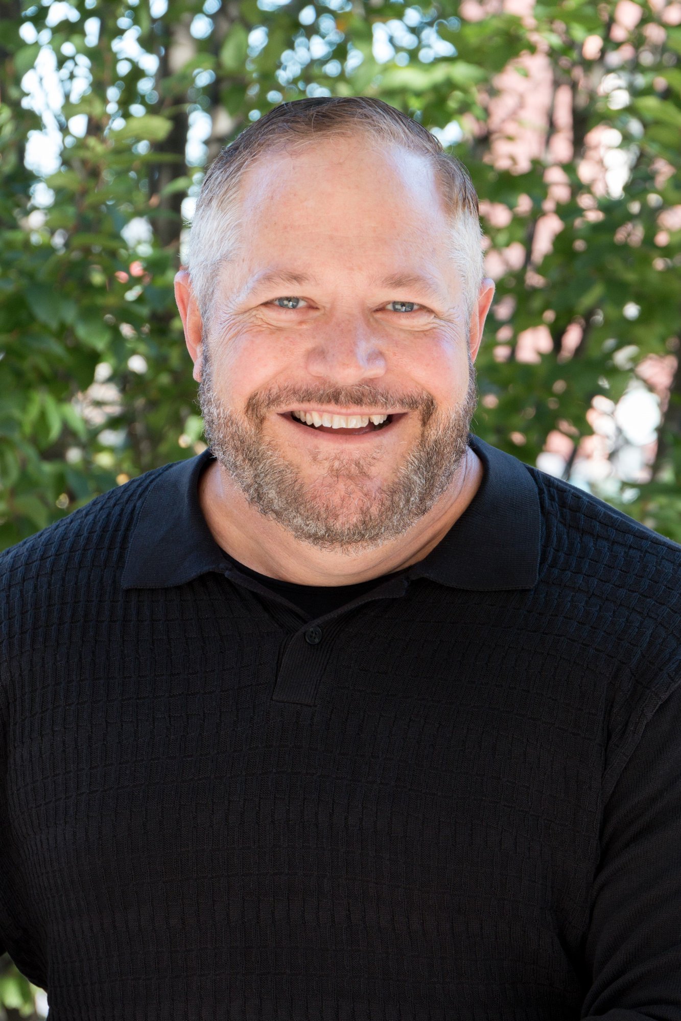 realtor outdoor casual headshot